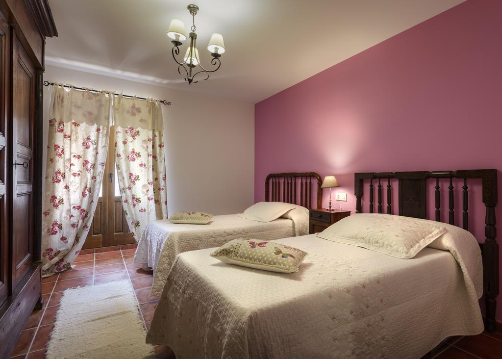 Paloma Guest House Ansó Стая снимка