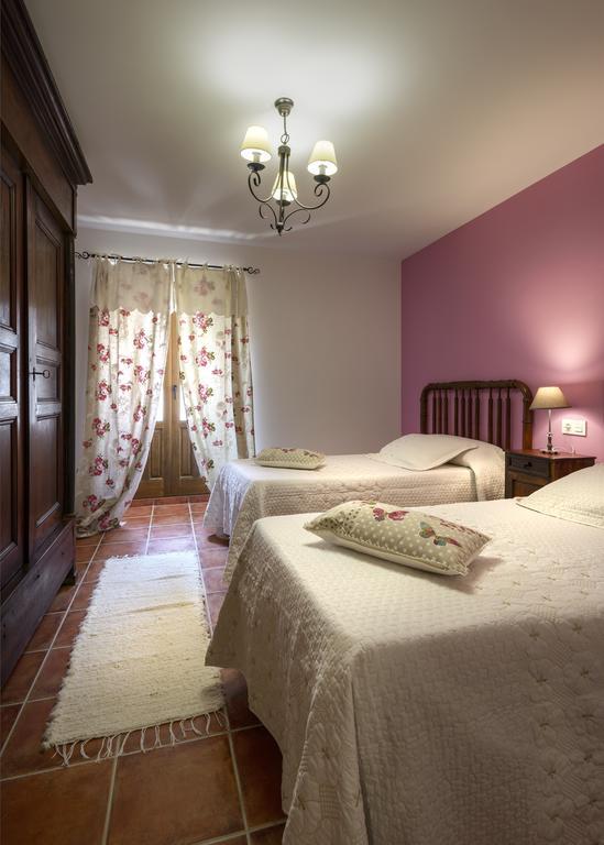Paloma Guest House Ansó Стая снимка